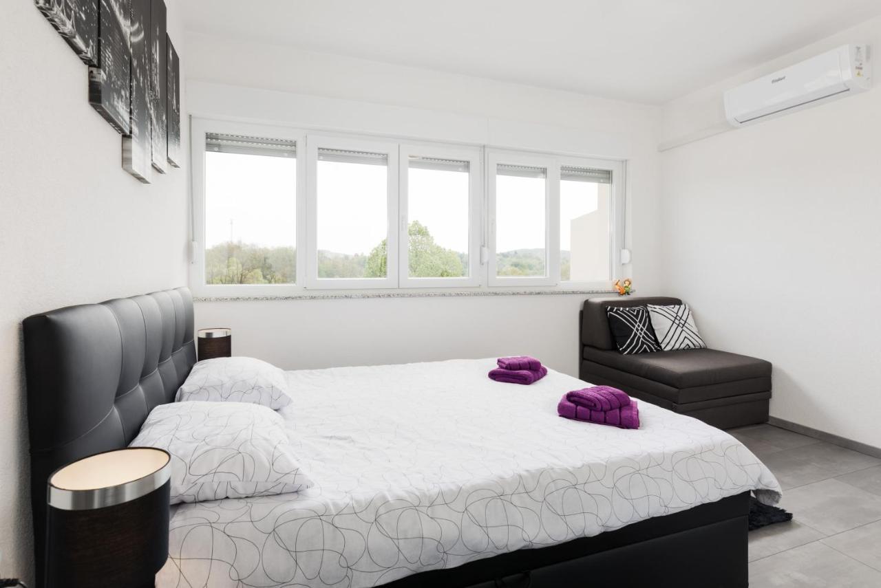 Studio Apartman Sirius Слунь Екстер'єр фото